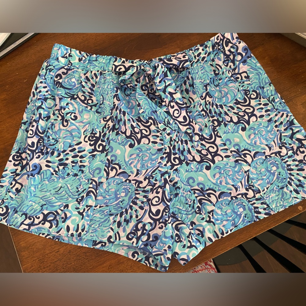 Lilly Pulitzer High Waist Shorts - Blue and Pink Pattern